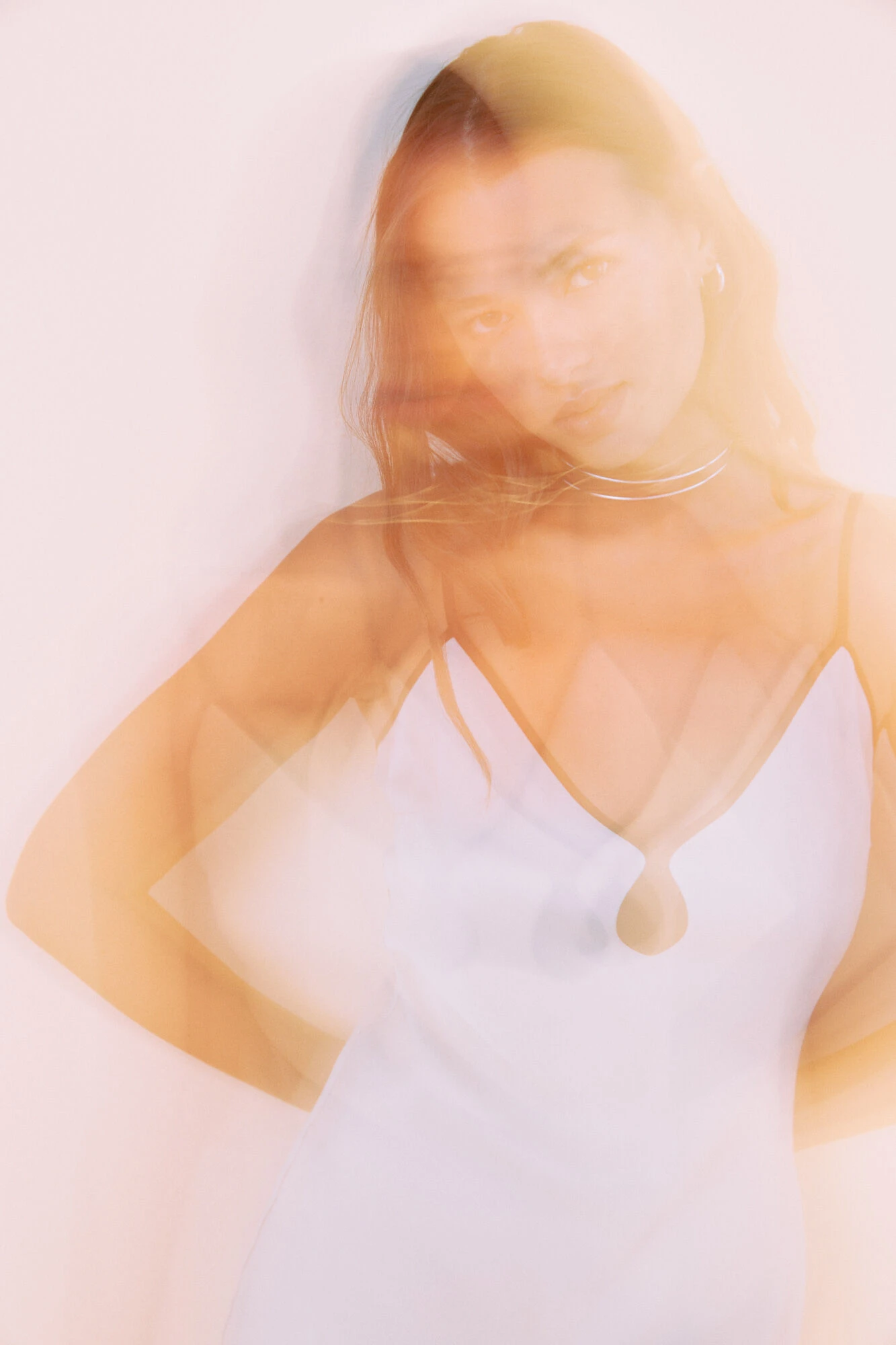 Women'secret Vestido Camisón Midi Satén Plateado 5 Women'secret Vestido Camisón Midi Satén Plateado – Image 5