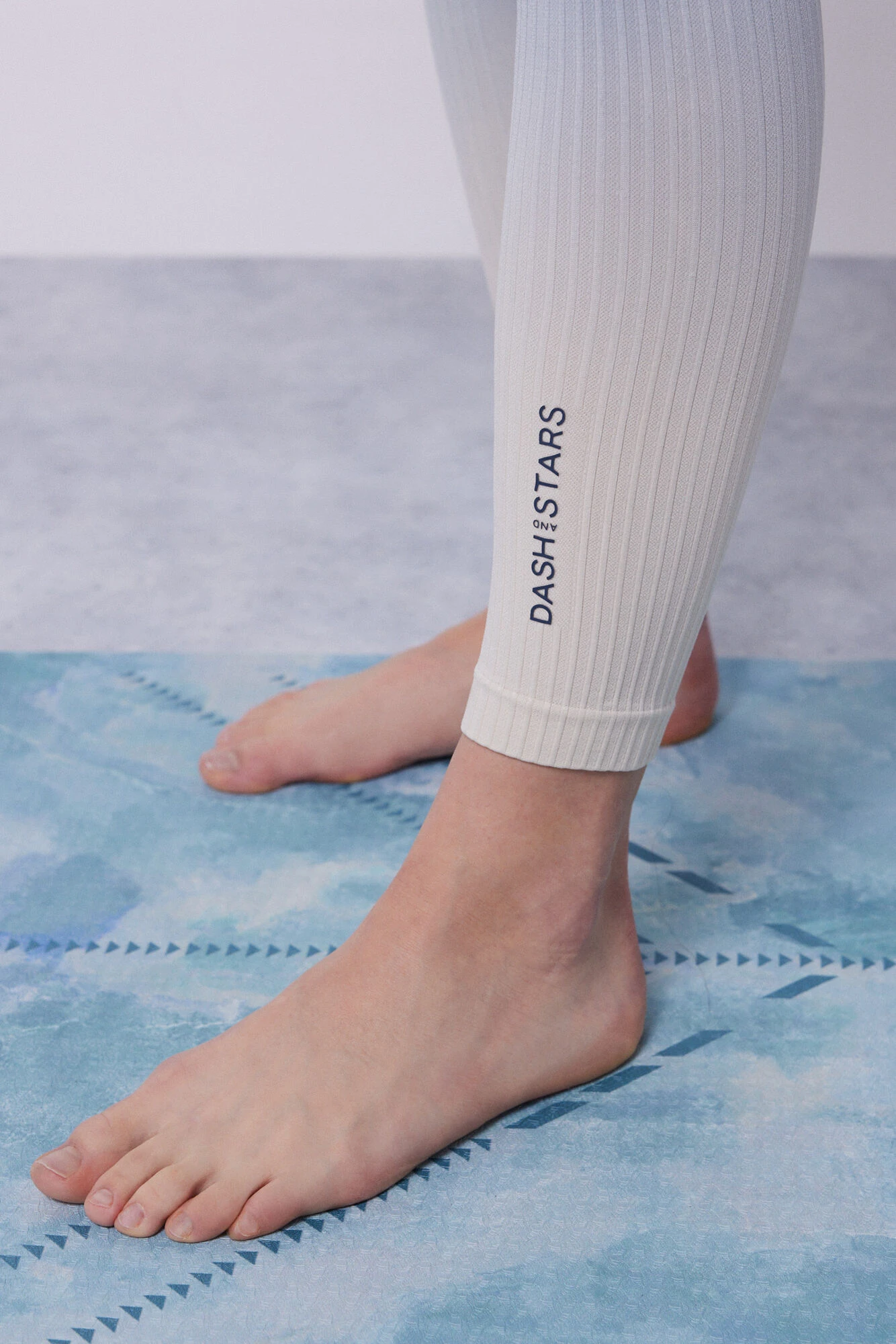 Women'secret Leggings Degradado Azul Seamless Comfort 4 Women'secret Leggings Degradado Azul Seamless Comfort – Image 4